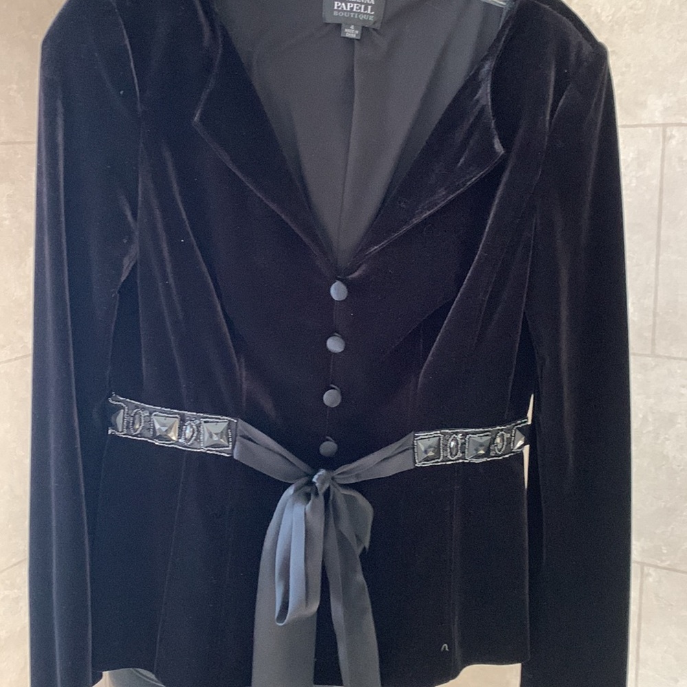 Adrienne Papell Boutique Black Velvet Jacket w/ embellishments. 100% silk lining - Picture 6 of 10